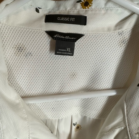 Eddie Bauer outdoorsy girl shirt - Picture 3 of 5